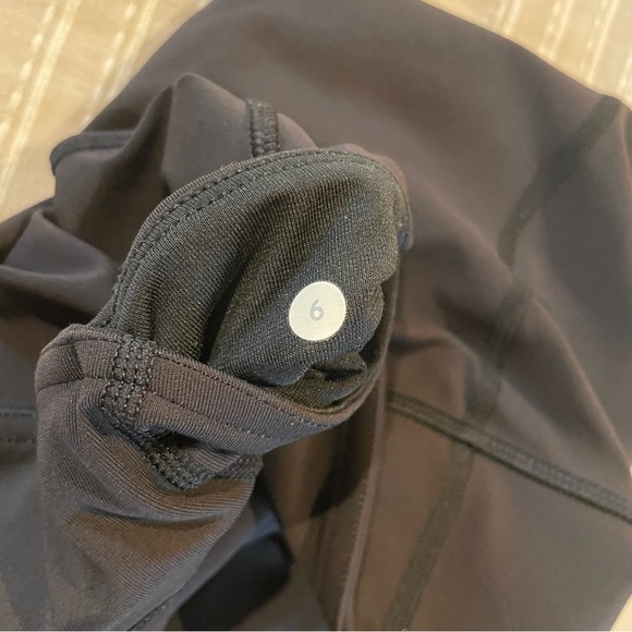 Lululemon Black Cut Out Mid Rise Crop 19” Activewear Workout Leggings 6 - Picture 6 of 9